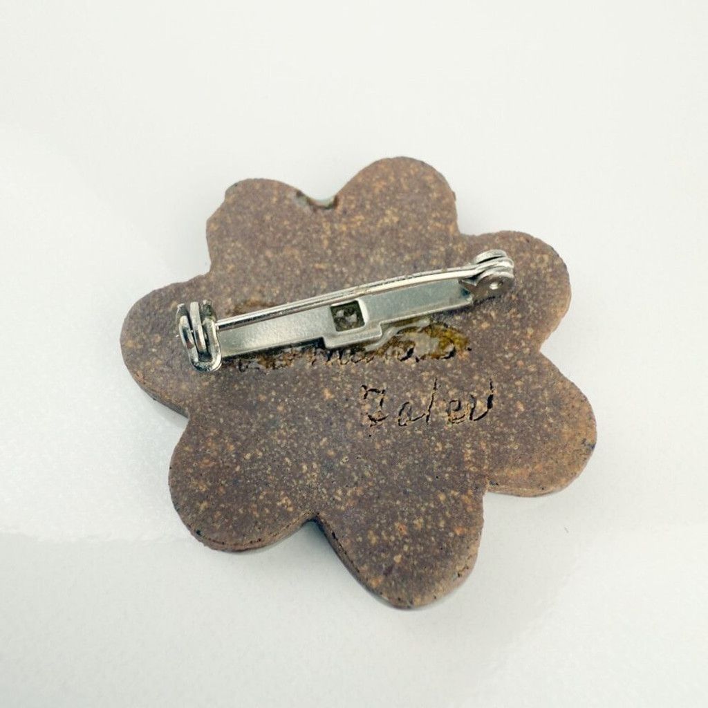 Vintage Cottagecore Brooch Enamel Earthenware Terracota Flower Pin Size ONE SIZE - 3 Thumbnail