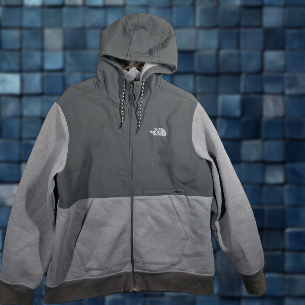 The North Face The North Face Blocked Thermal 3D Jacket Men's L Gray/Black Full Zip Hoodie Size US L / EU 52-54 / 3 - 1 Thumbnail