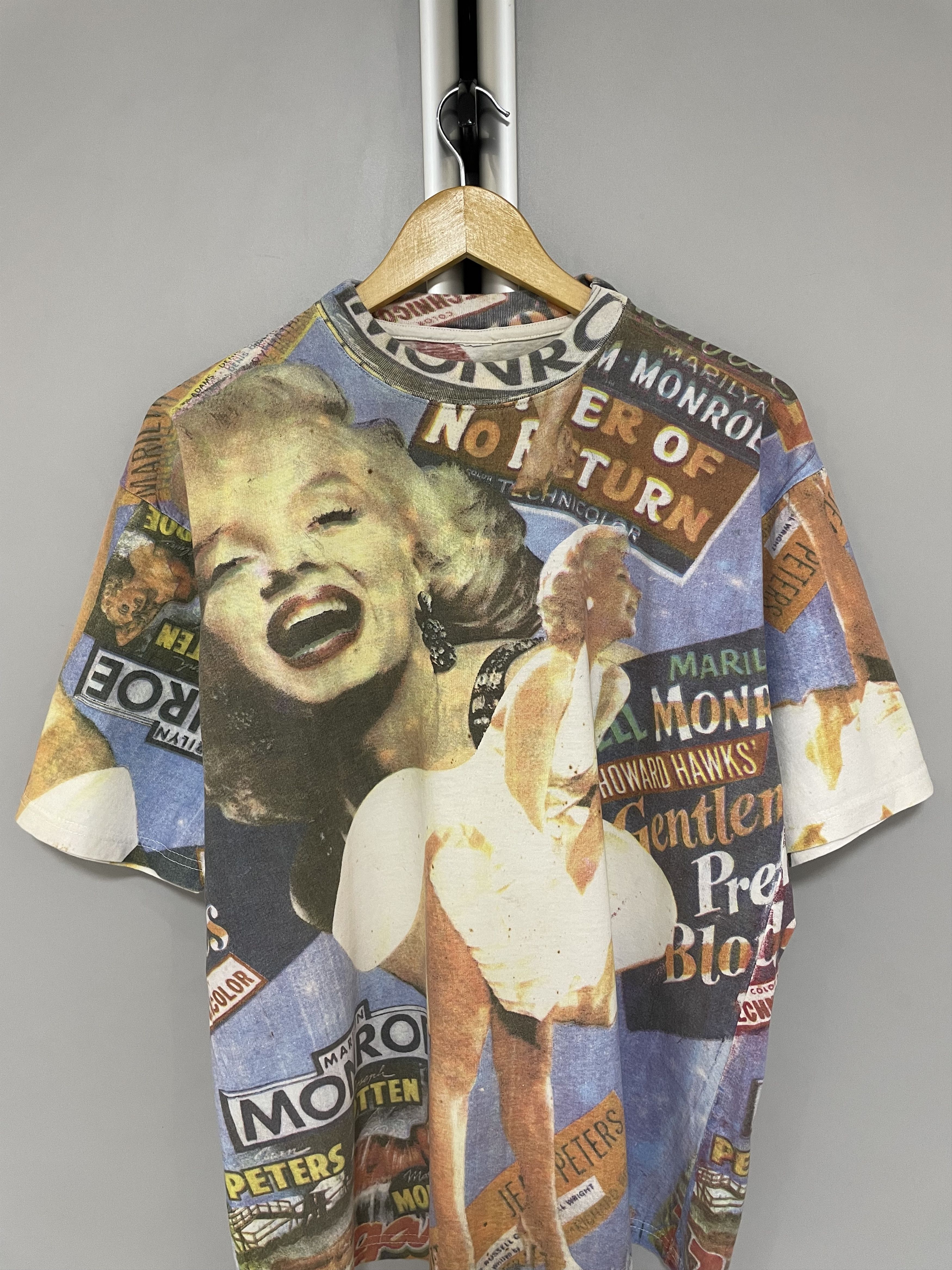 Vintage MARILYN MONROE Vintage All Over Print T-Shirt Band Tee Rare Size US M / EU 48-50 / 2 - 5 Thumbnail