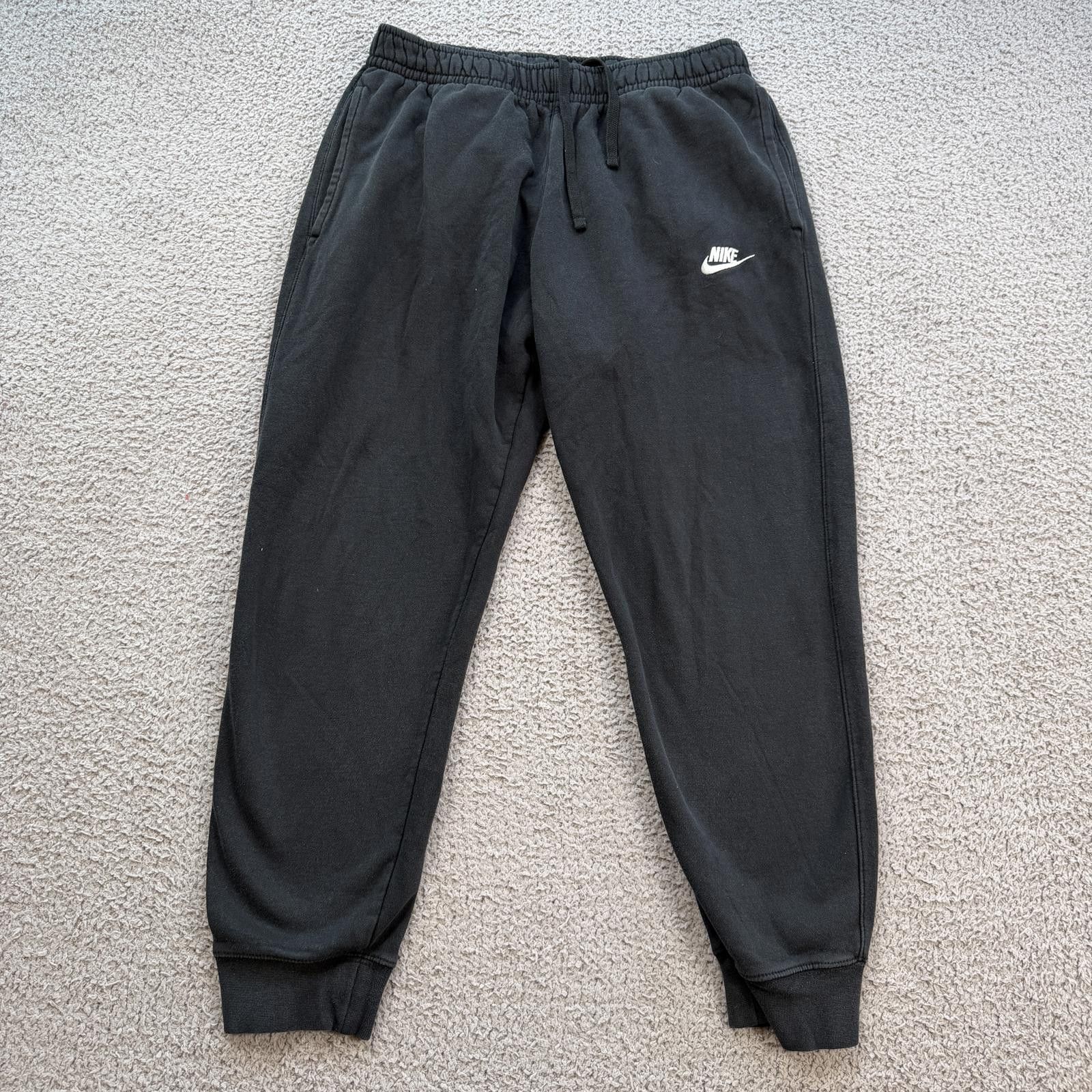 Nike Nike Club Fleece Joggers Black Men M Sweatpants Swoosh Pants Size US 32 / EU 48 - 1 Thumbnail