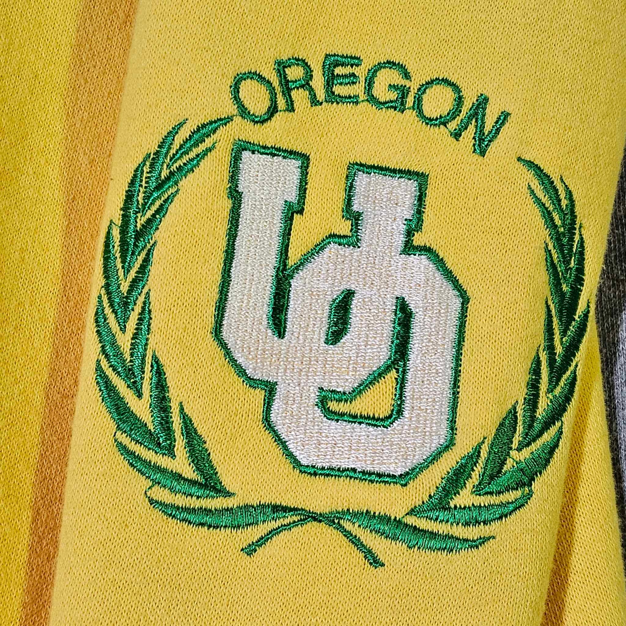 Vintage Oregon Ducks Vintage 90s Starter Sweatshirt Size US L / EU 52-54 / 3 - 7 Thumbnail