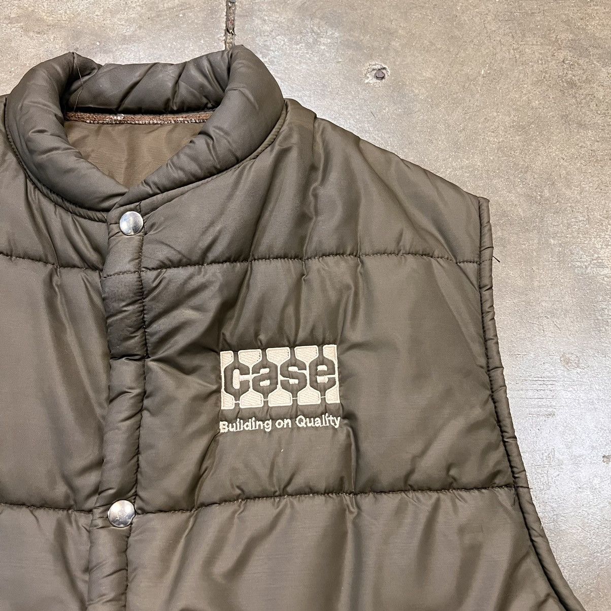 Vintage Vintage 80s Puffer Vest Brown Quilted Boxy Case Western Boxy Size US XL / EU 56 / 4 - 3 Thumbnail