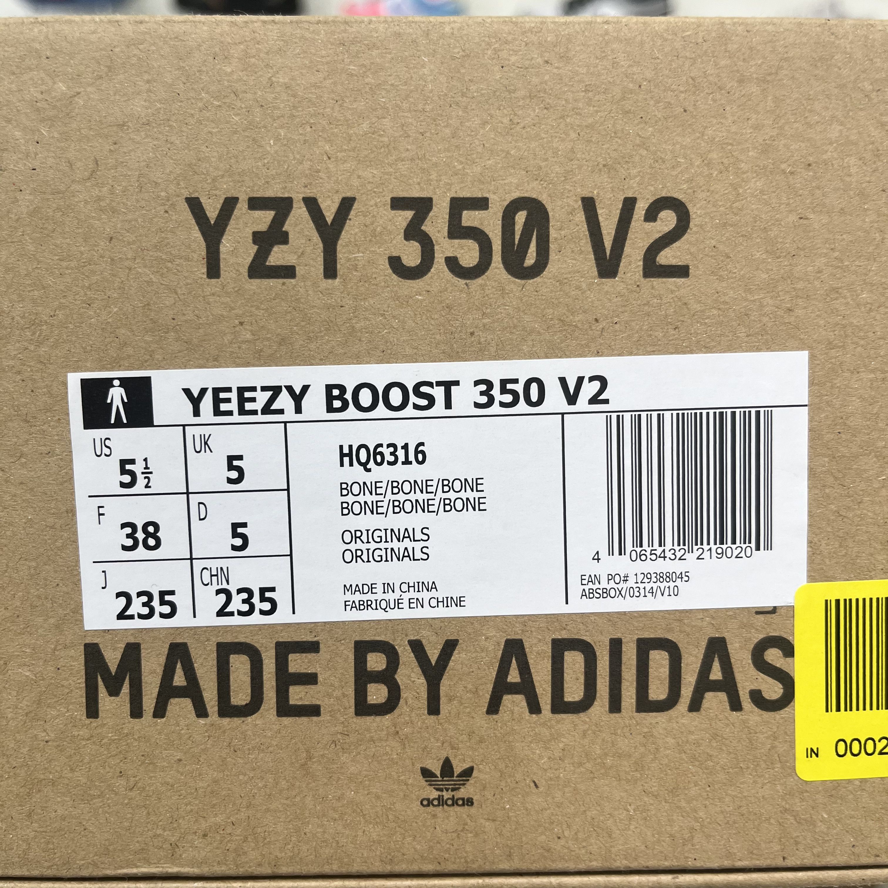 Adidas Adidas Yeezy Boost 350 V2 Bone Size US 5.5 / EU 38 - 9 Thumbnail