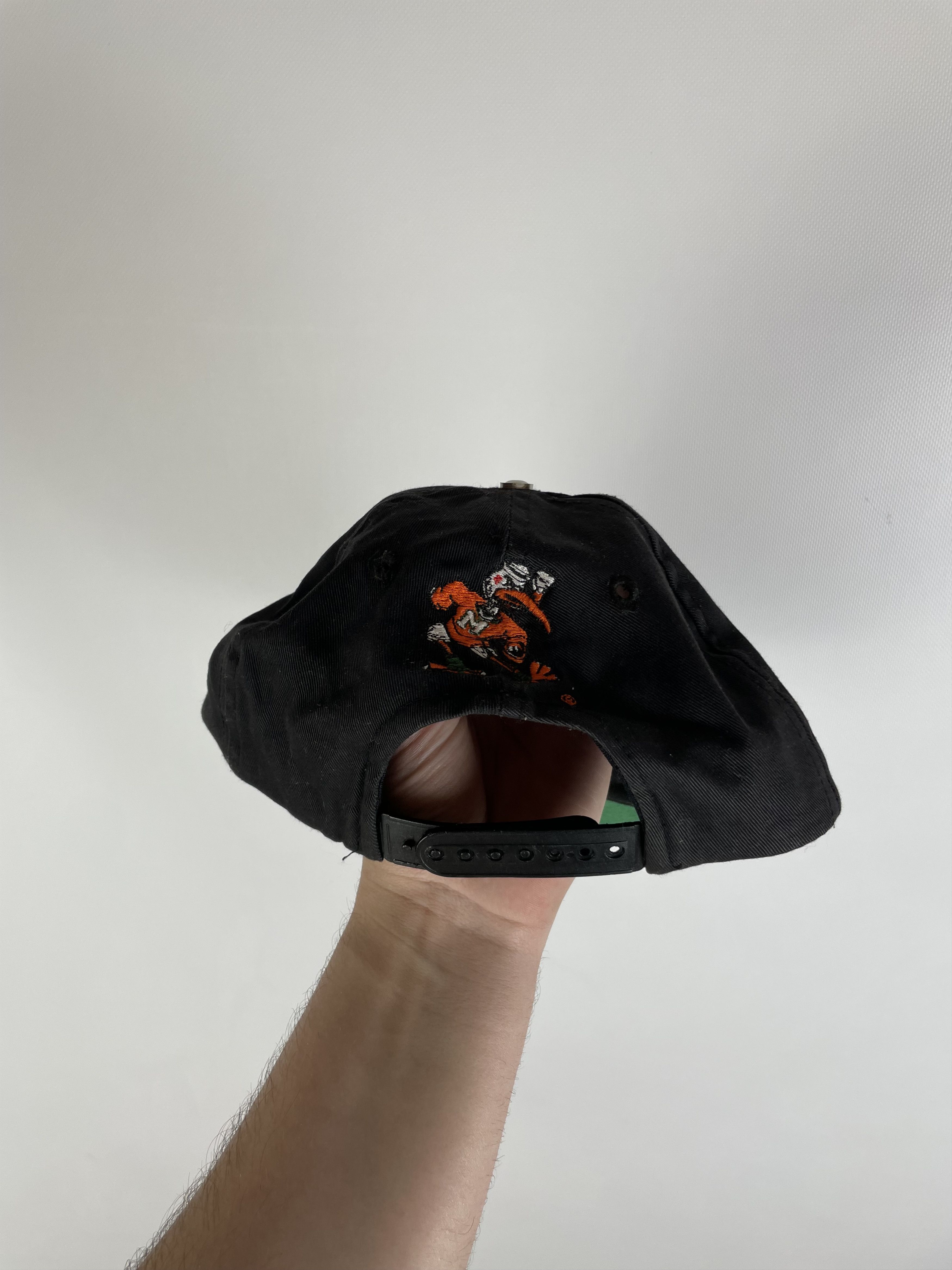 NFL Vintage Miami Hurricanes cap 90s NFL Size ONE SIZE - 3 Thumbnail