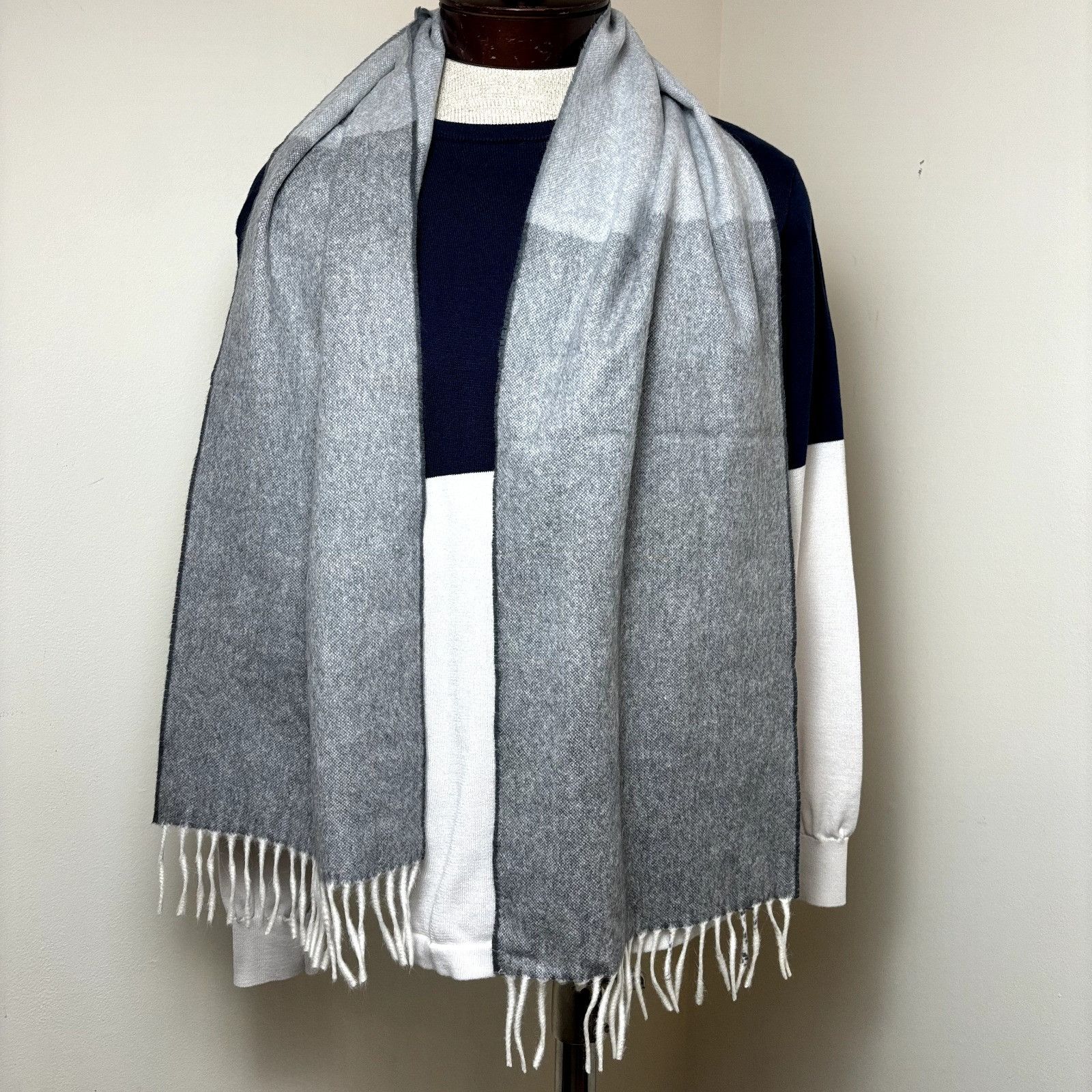 Agnona Agnona Gray Angora Wool Scarf Shawl Wrap w/ Fringe 11.5" x 6 Size ONE SIZE - 2 Thumbnail