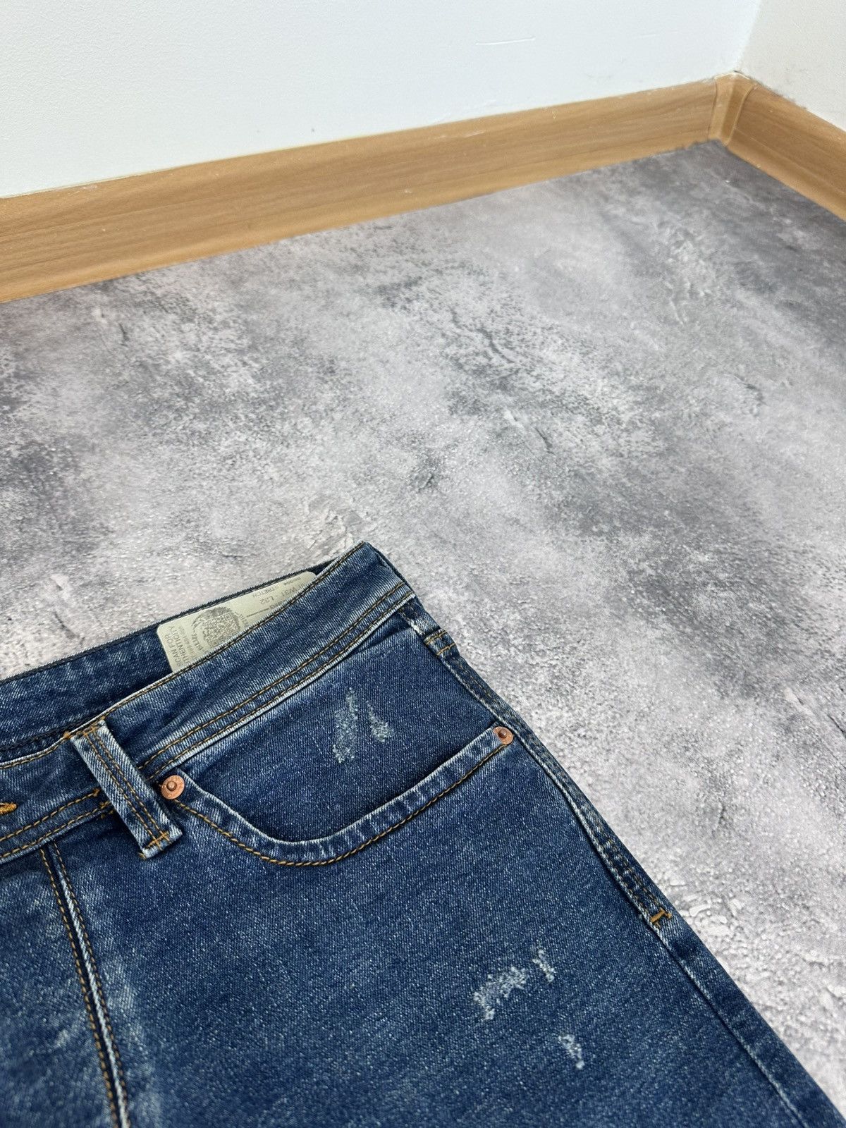Diesel Vintage Diesel Avant Garde Designer Straight Larkee Jeans Size US 32 / EU 48 - 14 Thumbnail