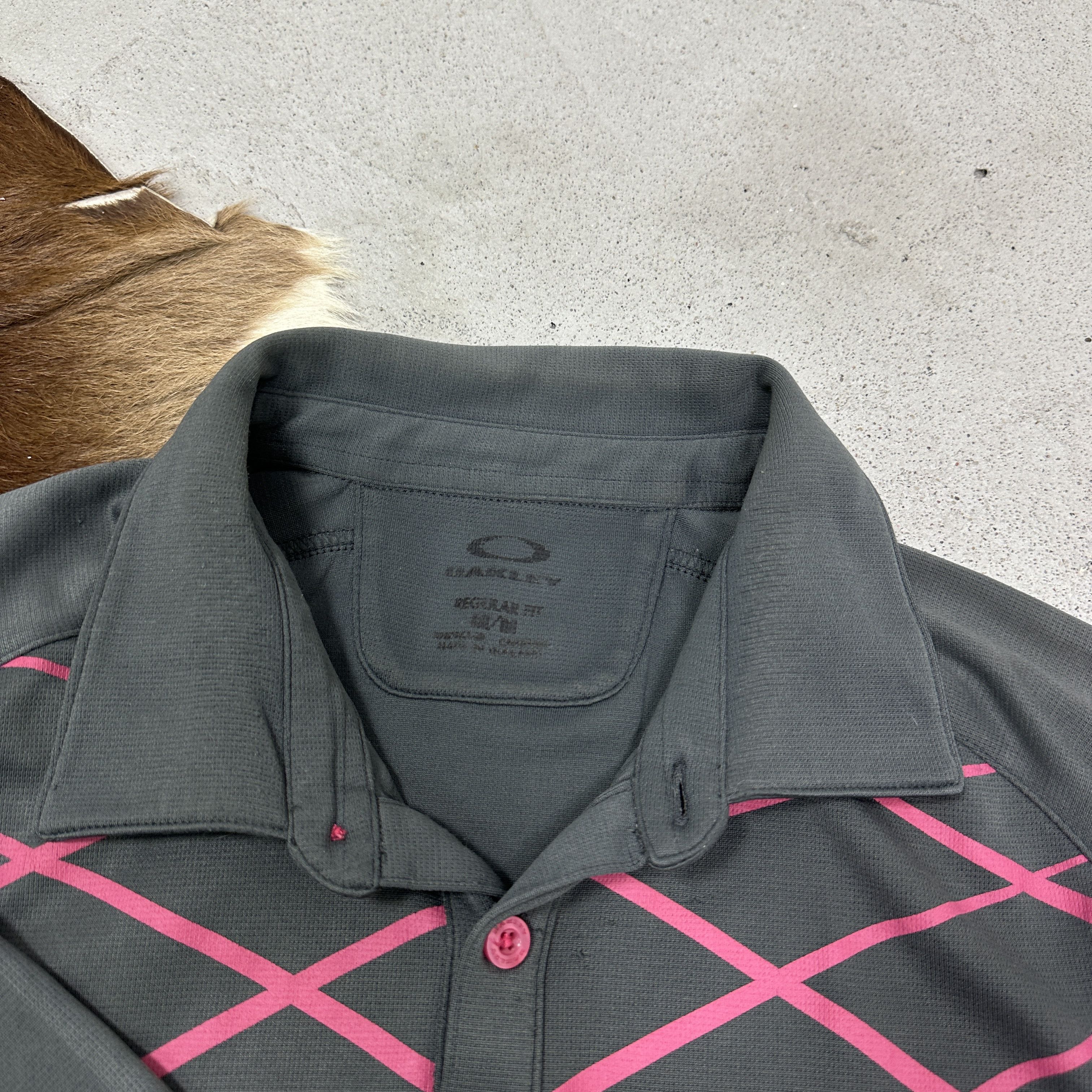 Oakley Vintage Sporty Casual Athleisure Oakley T-shirt 00s Size US M / EU 48-50 / 2 - 3 Thumbnail