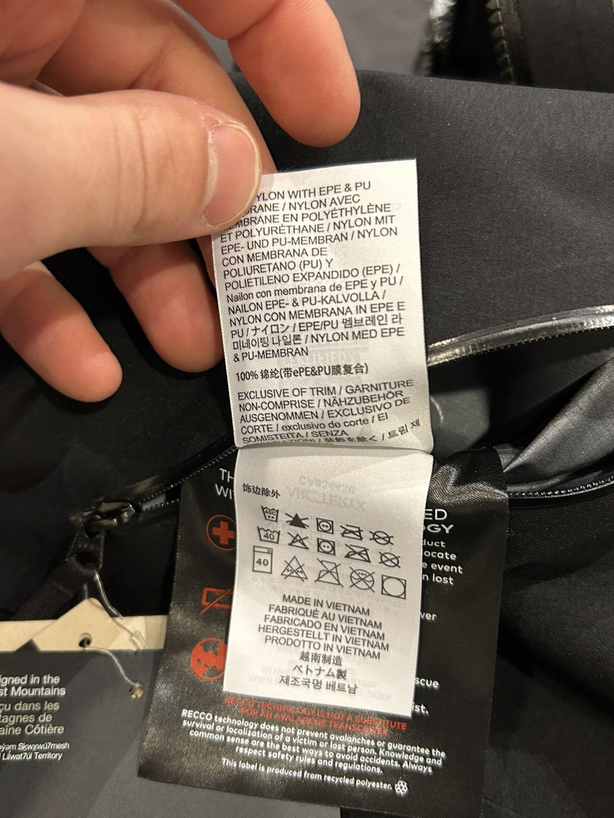 Arc'teryx Arc’teryx Womens Rush Jacket - Black/Grey Size M / US 6-8 / IT 42-44 - 6 Thumbnail
