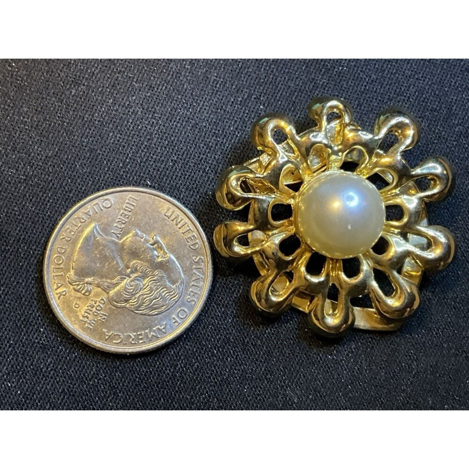 Other Gold Tone Faux Pearl Scarf Clip Size ONE SIZE - 3 Thumbnail