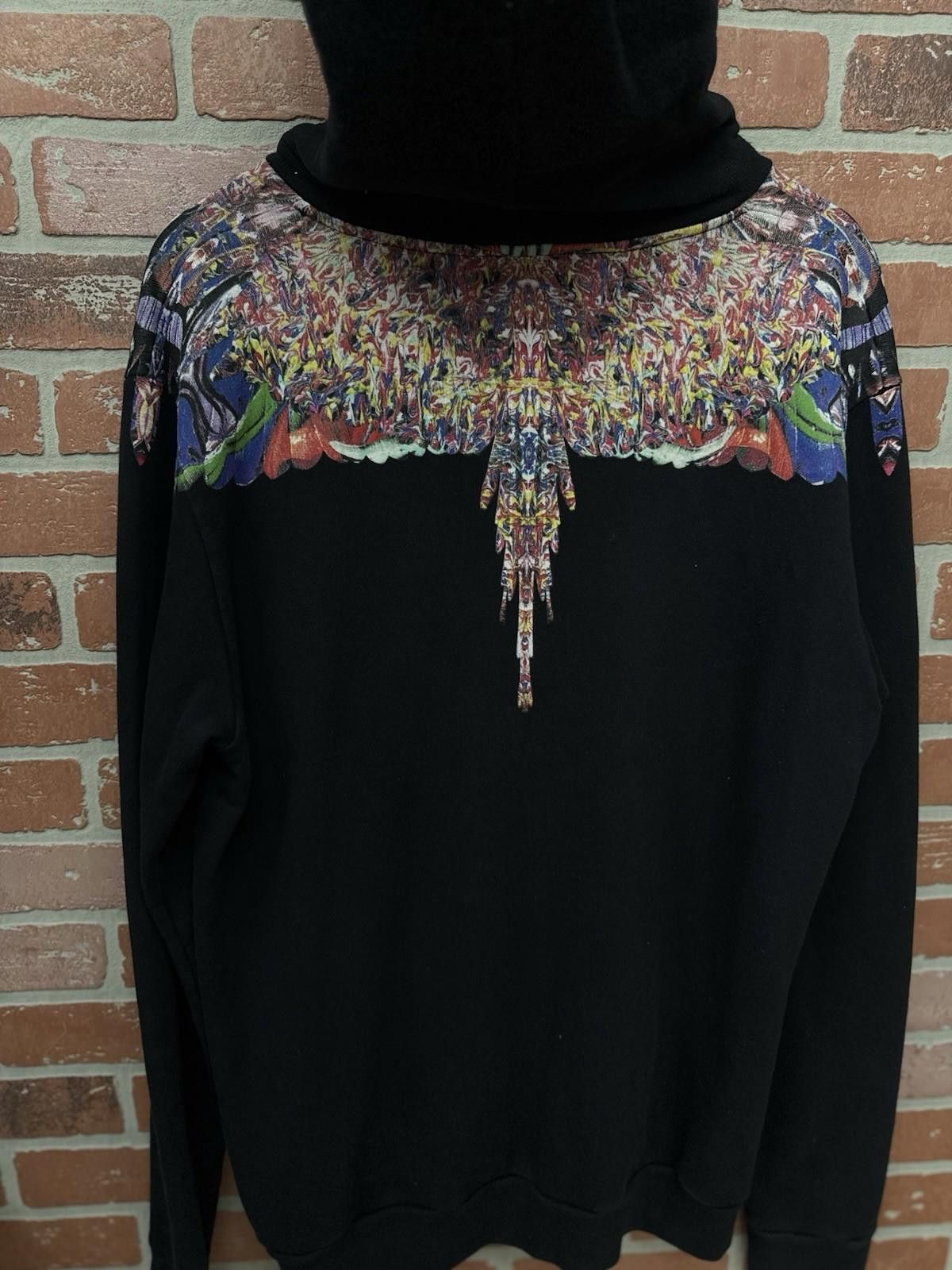 Marcelo Burlon MARCELO BURLON COUNTY OF MILAN SIZE LARGE Hoodie $700 Retail Size US L / EU 52-54 / 3 - 9 Thumbnail