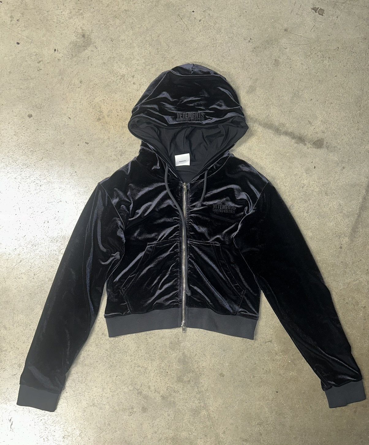 Vetements Fitted Zip-Up Velvet Hoodie Black