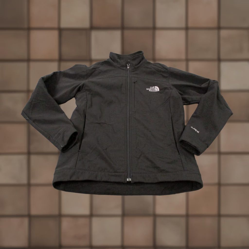 The North Face The North Face Jacket Womens M Black Softshell Windbreaker Lined Pockets Zip Full Zip 90s Outdoor Brand: The North Face Mens Womens Girls Size M / US 6-8 / IT 42-44 - 1 Thumbnail