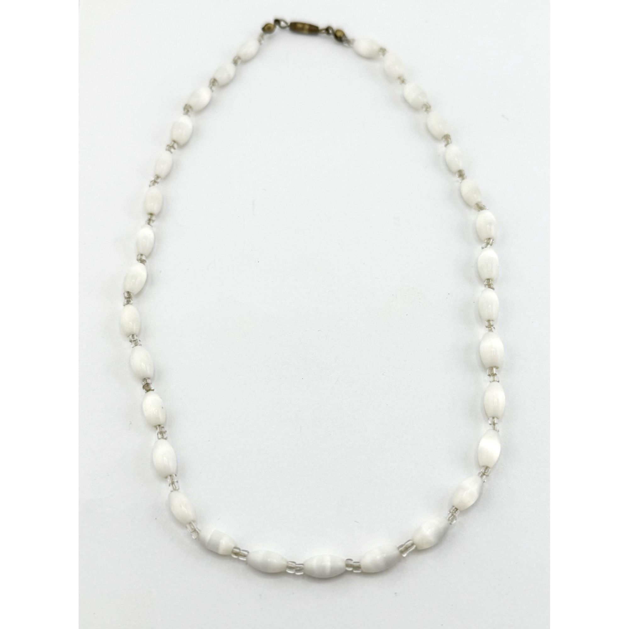 Vintage Vintage white mother of pearl glass beaded collar necklace Size ONE SIZE - 1 Thumbnail