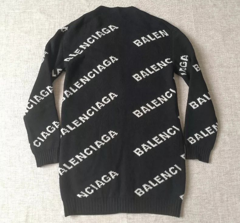 Balenciaga Balenciaga Women's full print cardigan sweater, knitwear Size XS / US 0-2 / IT 36-38 - 6 Thumbnail