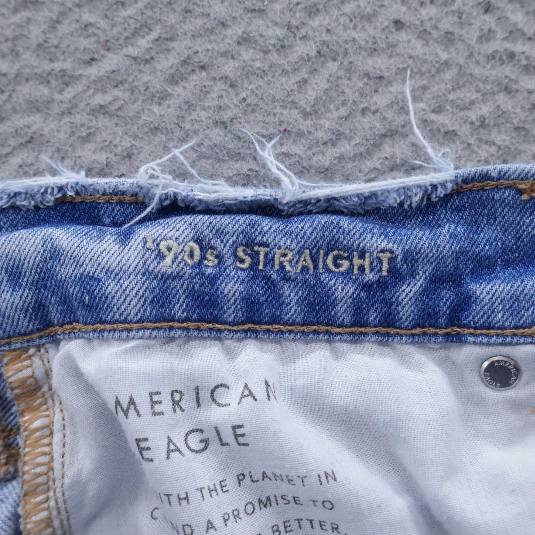 American Eagle Outfitters VINTAGE American Eagle Womens 90s Straight Jeans Blue 6 Mid Rise Distressed Jeans Regular Womens Size 30" / US 8 / IT 44 - 7 Thumbnail