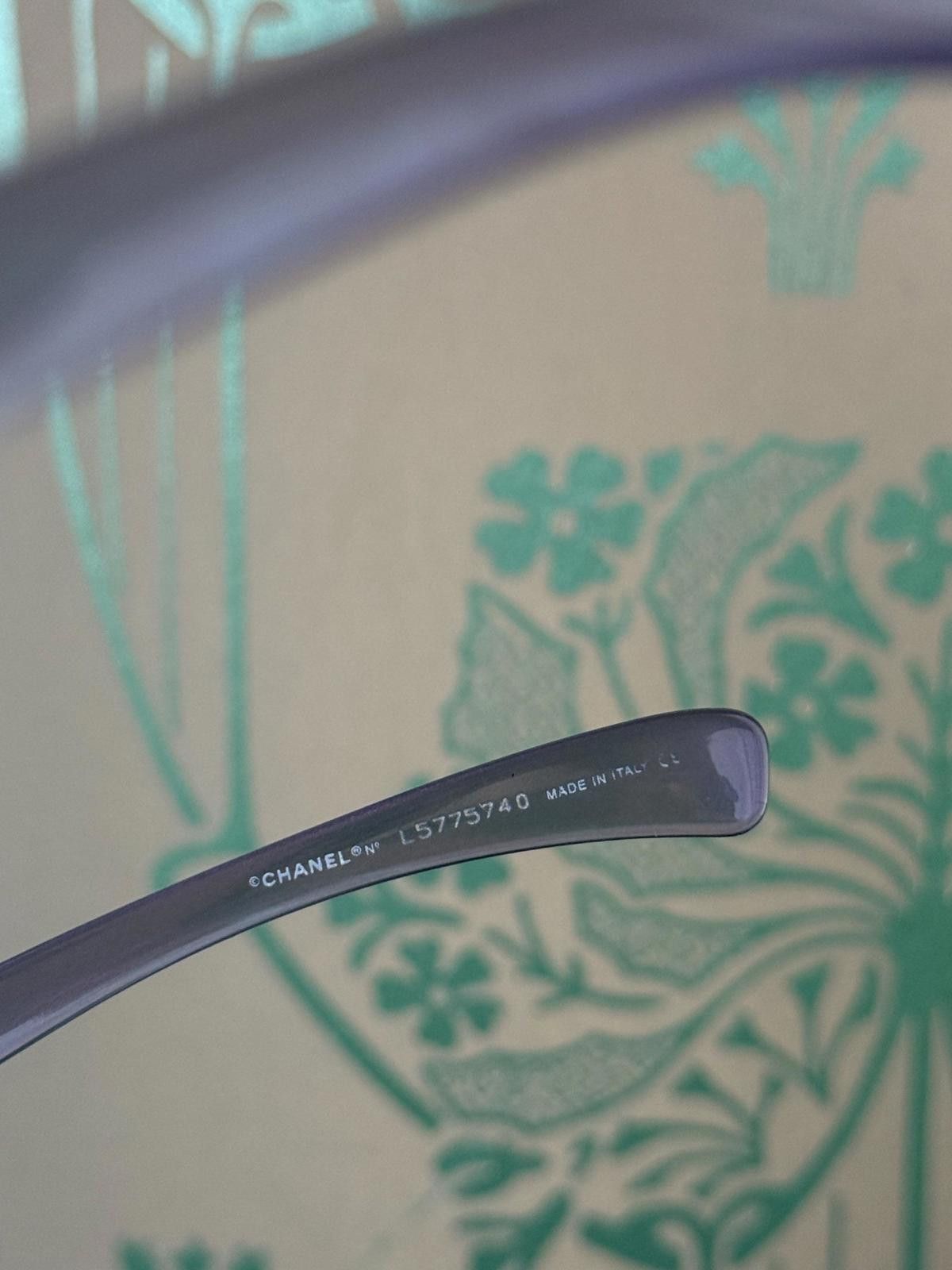 Chanel Vintage Chanel Sunglasses Oval Rimless CC Logo Purple 4034 Size ONE SIZE - 6 Thumbnail