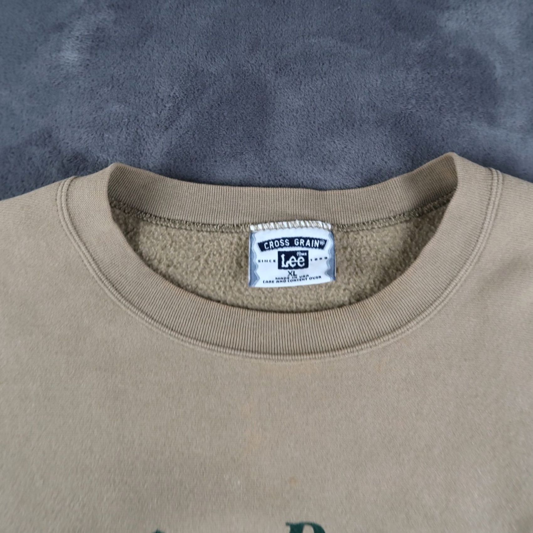 Lee VINTAGE Dan Gamel Sweatshirt Crewneck Mens XL Lee Khaki 90s Gym Workout Bodybuilding Logo Pullover Cotton Polyester Fleece Size US XL / EU 56 / 4 - 4 Thumbnail