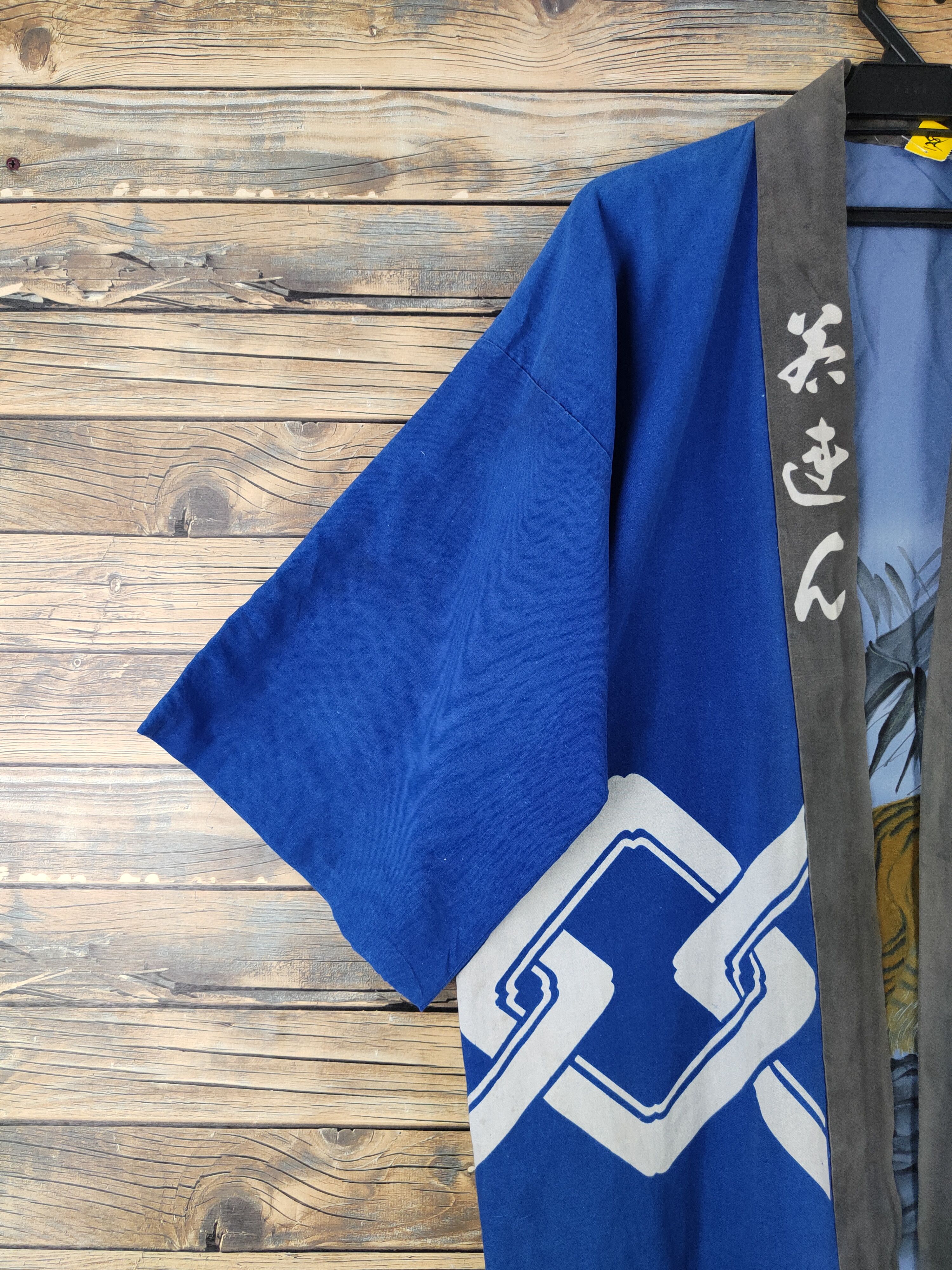 Japanese Brand Japan vintage Blue Tiger hand paint cardigan Kimono #W1921 Size US L / EU 52-54 / 3 - 7 Thumbnail