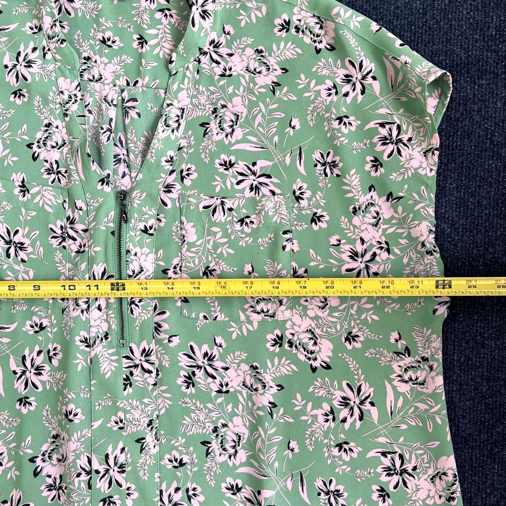 Torrid Torrid Blouse Womens 0 Plus Green Floral Zip Front V Neck Cap Sleeve Top Size XS / US 0-2 / IT 36-38 - 7 Thumbnail
