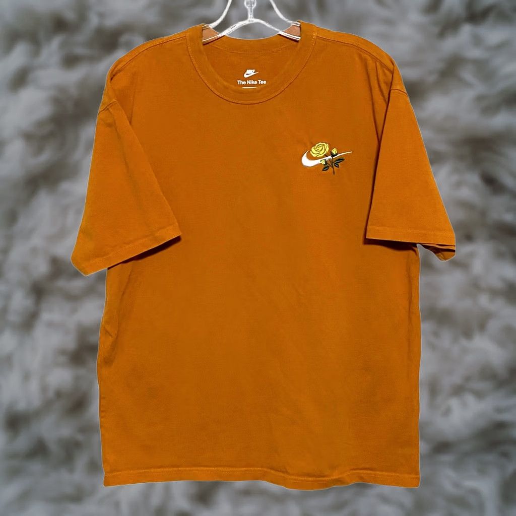 Nike Nike Tee Shirt Mens M Desert Orange Rose Swoosh Logo Loose Fit Casual Sports Shirt Mens M Size US M / EU 48-50 / 2 - 1 Thumbnail