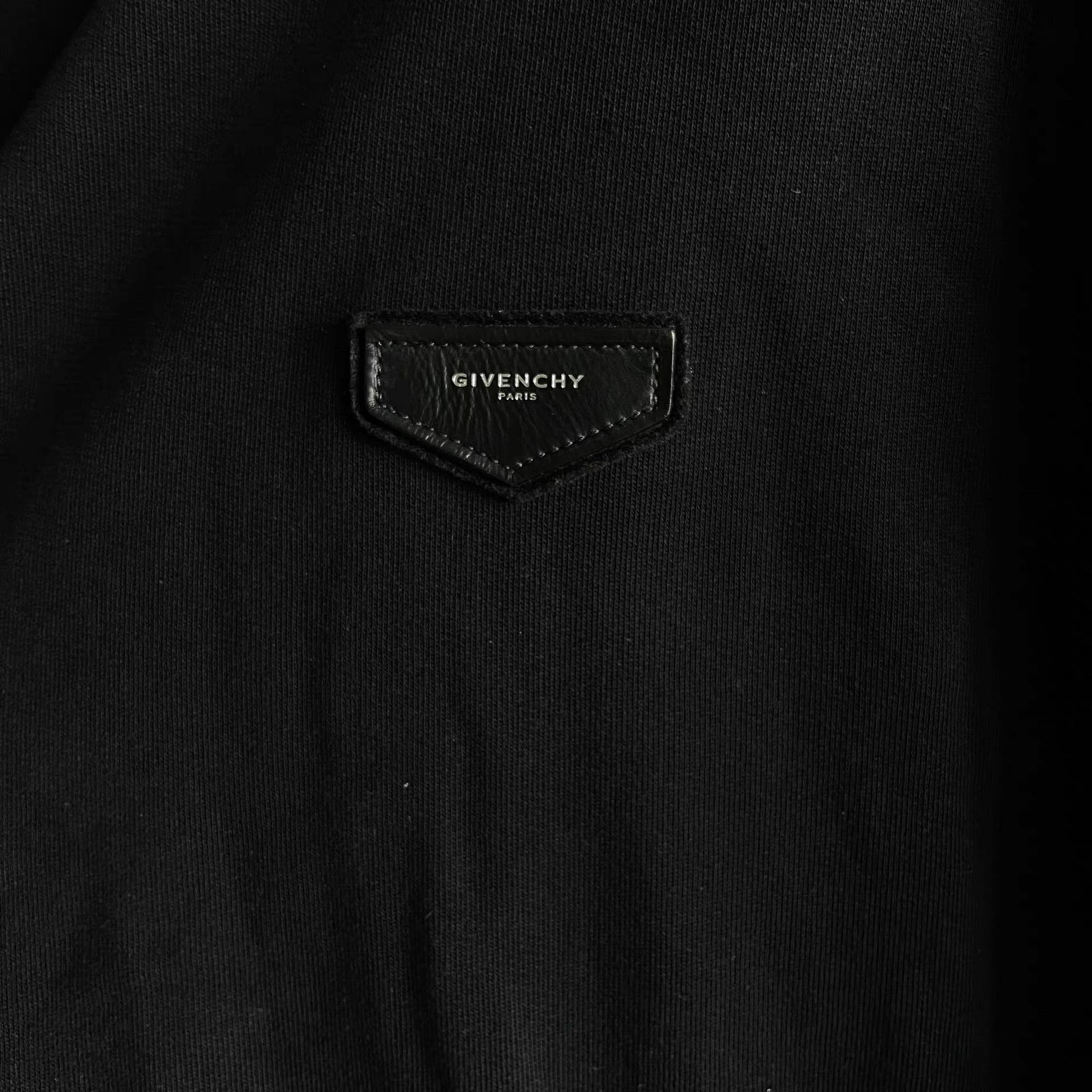 Givenchy GIVENCHY Chest Leather Patch Sweatshirt Size US M / EU 48-50 / 2 - 2 Thumbnail