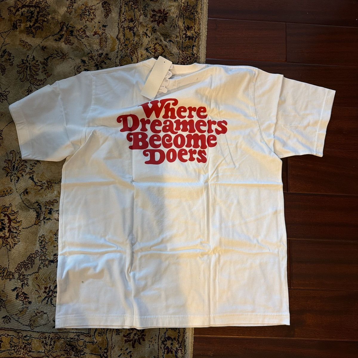 Uniqlo Uniqlo x Verdy Collab Tee Size US L / EU 52-54 / 3 - 3 Thumbnail