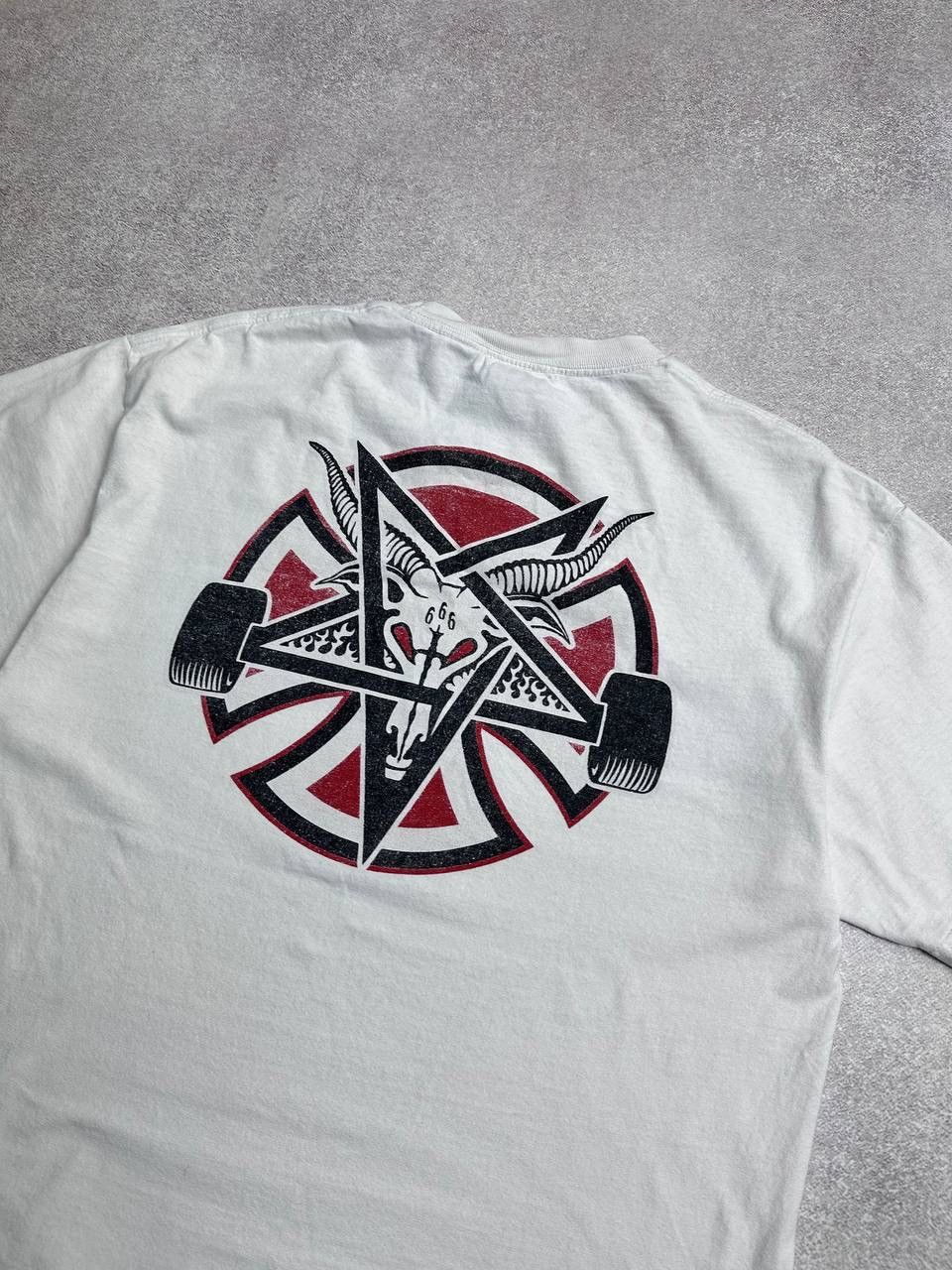 Independent Truck Co. × Thrasher × Vintage Vintage Thrasher x Independent Truck Co Boxy T-shirt Y2K L Size US L / EU 52-54 / 3 - 5 Thumbnail