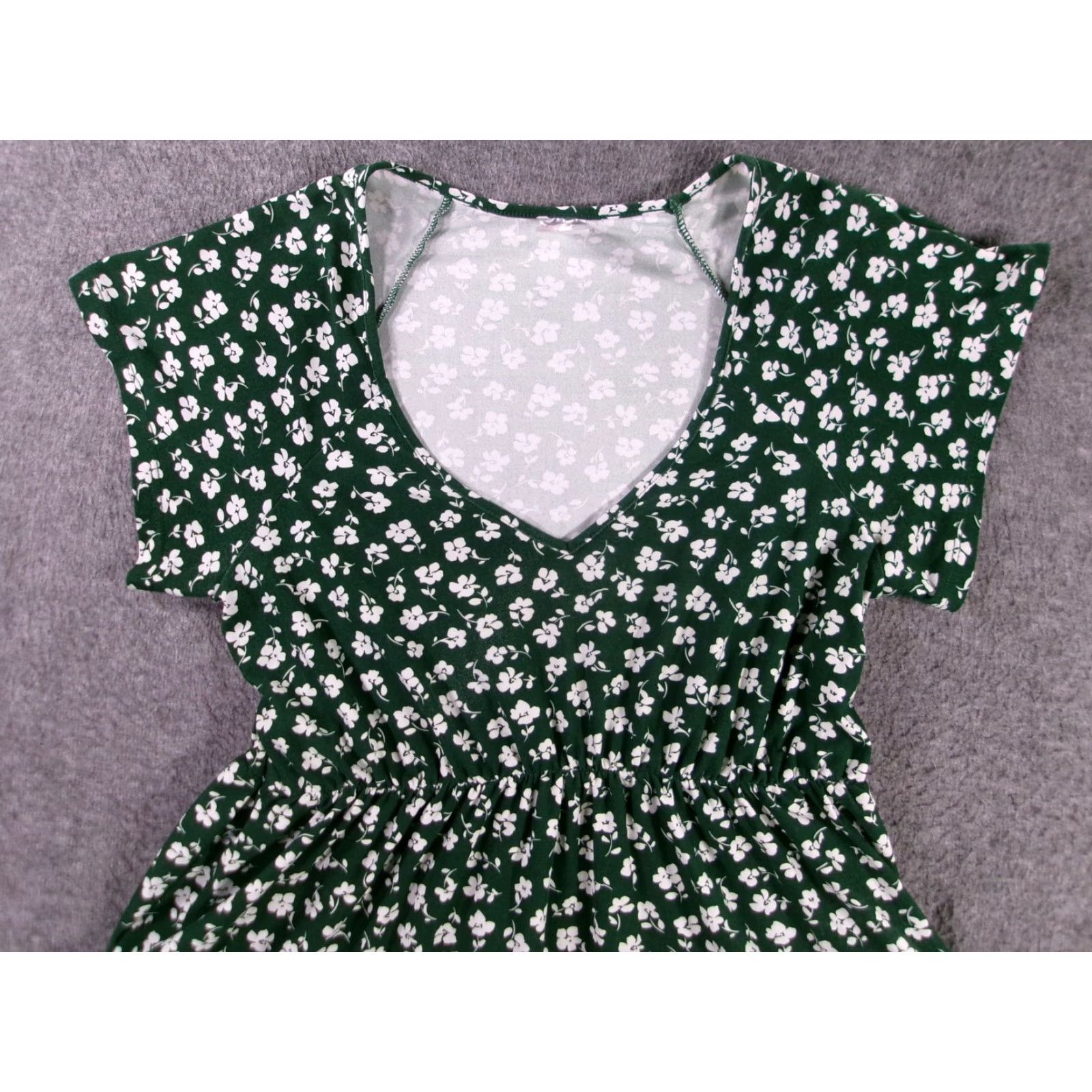 Vintage No Boundaries Dress Womens L Floral V Neck Short Sleeve Tiered Casual Green Size 36" / US 14 / IT 50 - 2 Thumbnail