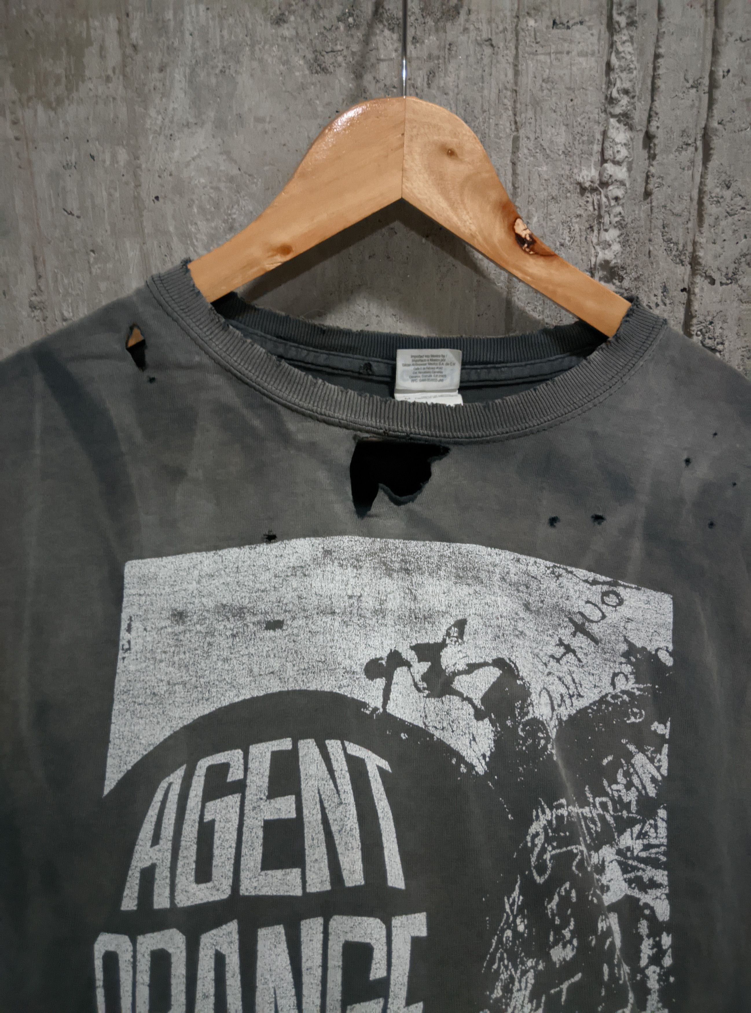 Band Tees Vintage 2000s agent Orange hxc punk distressed thrashed erd Size US M / EU 48-50 / 2 - 2 Thumbnail