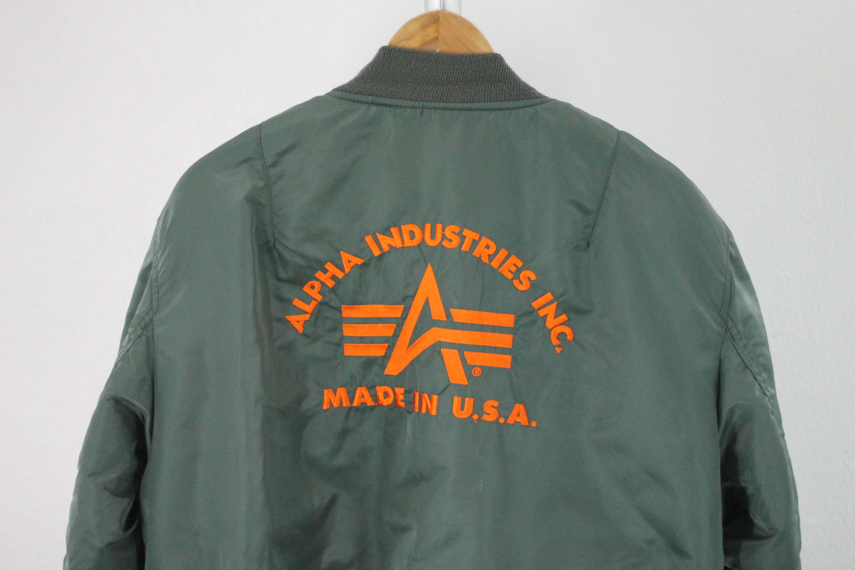 Alpha Industries Vintage ALPHA INDUSTRIES Reversible Bomber Jacket. Size US XL / EU 56 / 4 - 7 Thumbnail