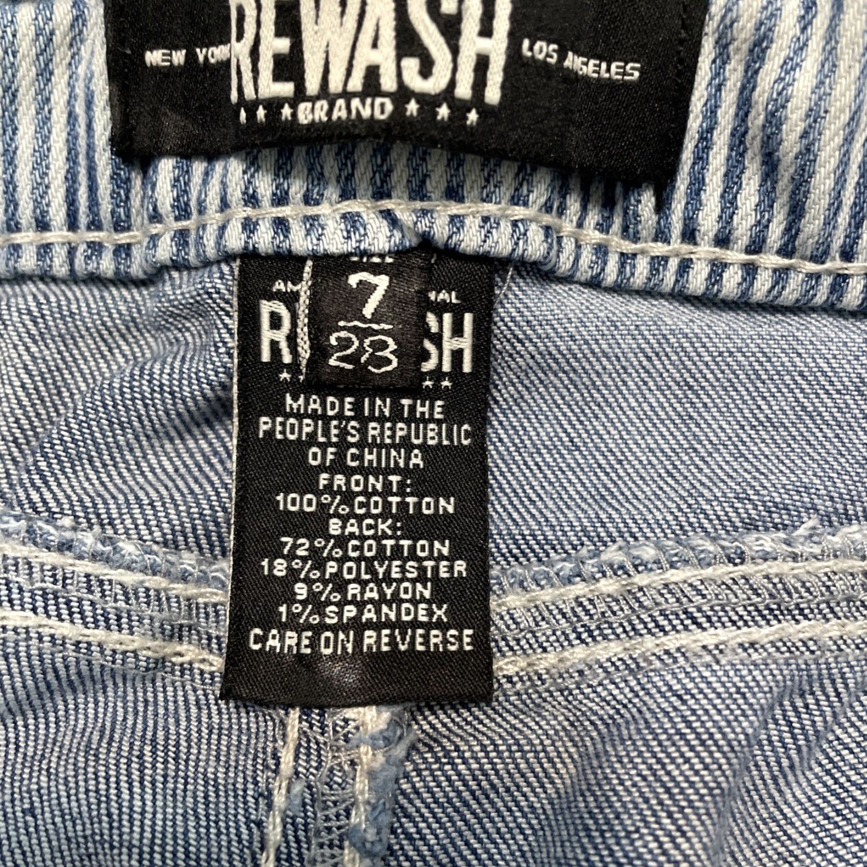 Vintage VINTAGE Rewash Distressed Cut-Off Jean Shorts Juniors Size 7 Blue Size 28" / US 6 / IT 42 - 2 Thumbnail