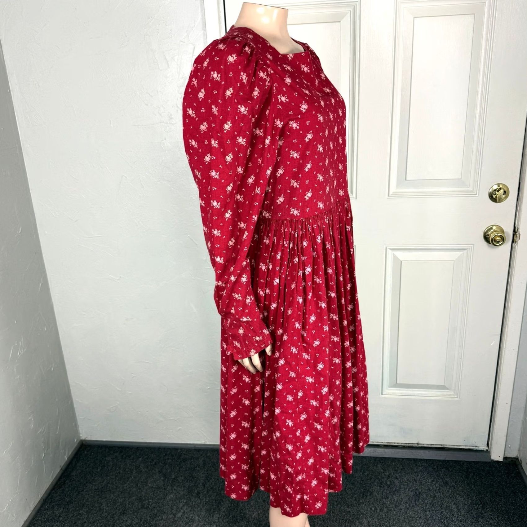 Laura Ashley VINTAGE Laura Ashley Dress Floral Cotton Women's Casual Midi Red Long Sleeve Crew Neck Button Cottagecore UK 12 US 10 Size L / US 10 / IT 46 - 6 Thumbnail