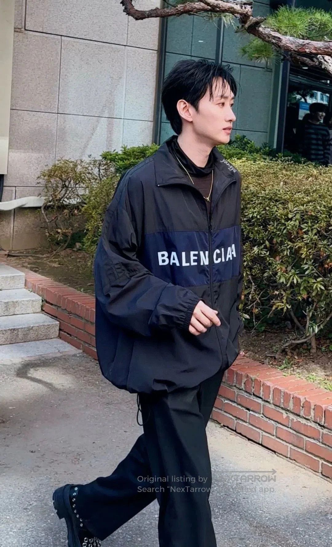 Balenciaga balenciaga black zip. Size US XXS / EU 40 - 9 Thumbnail