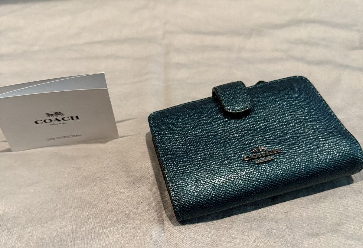 Coach COACH Corner Zip Wallet : AUTHENTIC Size ONE SIZE - 1 Thumbnail