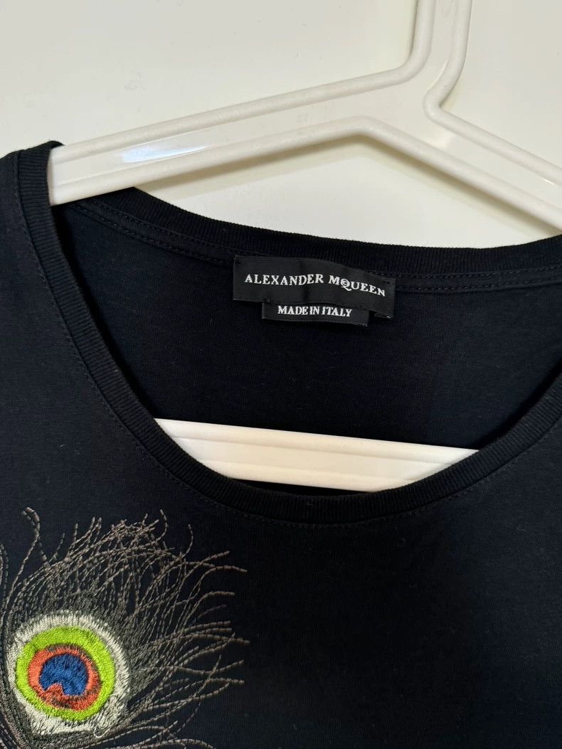 Alexander McQueen Alexander McQUEEN Feather T-shirt Size US M / EU 48-50 / 2 - 2 Thumbnail