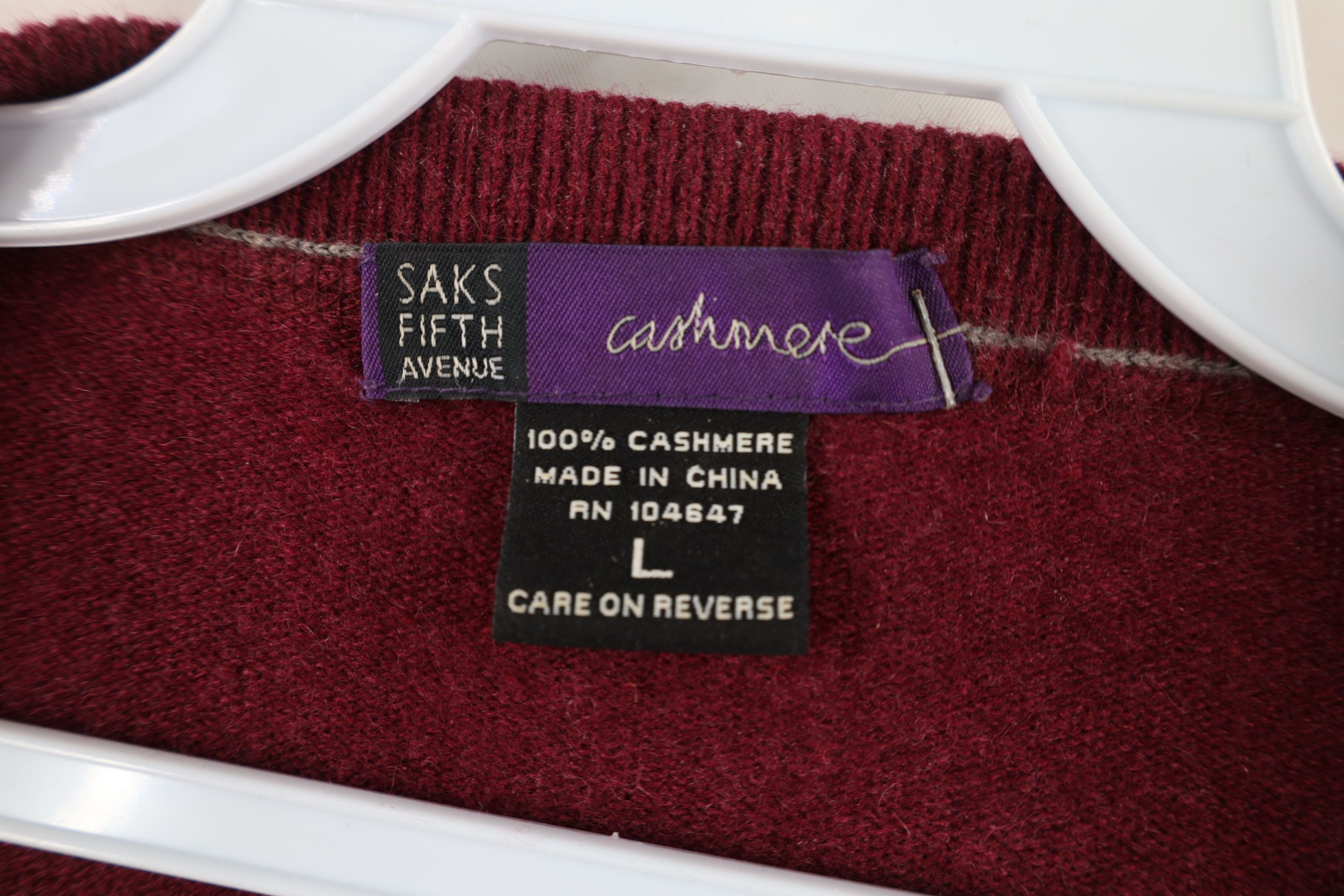 Vintage Vintage Blank Cashmere Knit Crewneck Sweater Burgundy Size US L / EU 52-54 / 3 - 4 Thumbnail