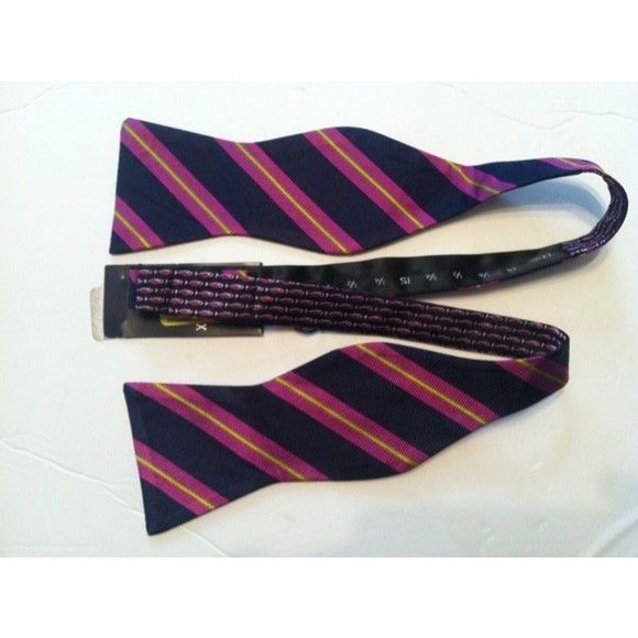 Daniel Cremieux DANIEL CREMIEUX MEN'S NAVY 100%SILK BOW TIE Size ONE SIZE - 3 Thumbnail