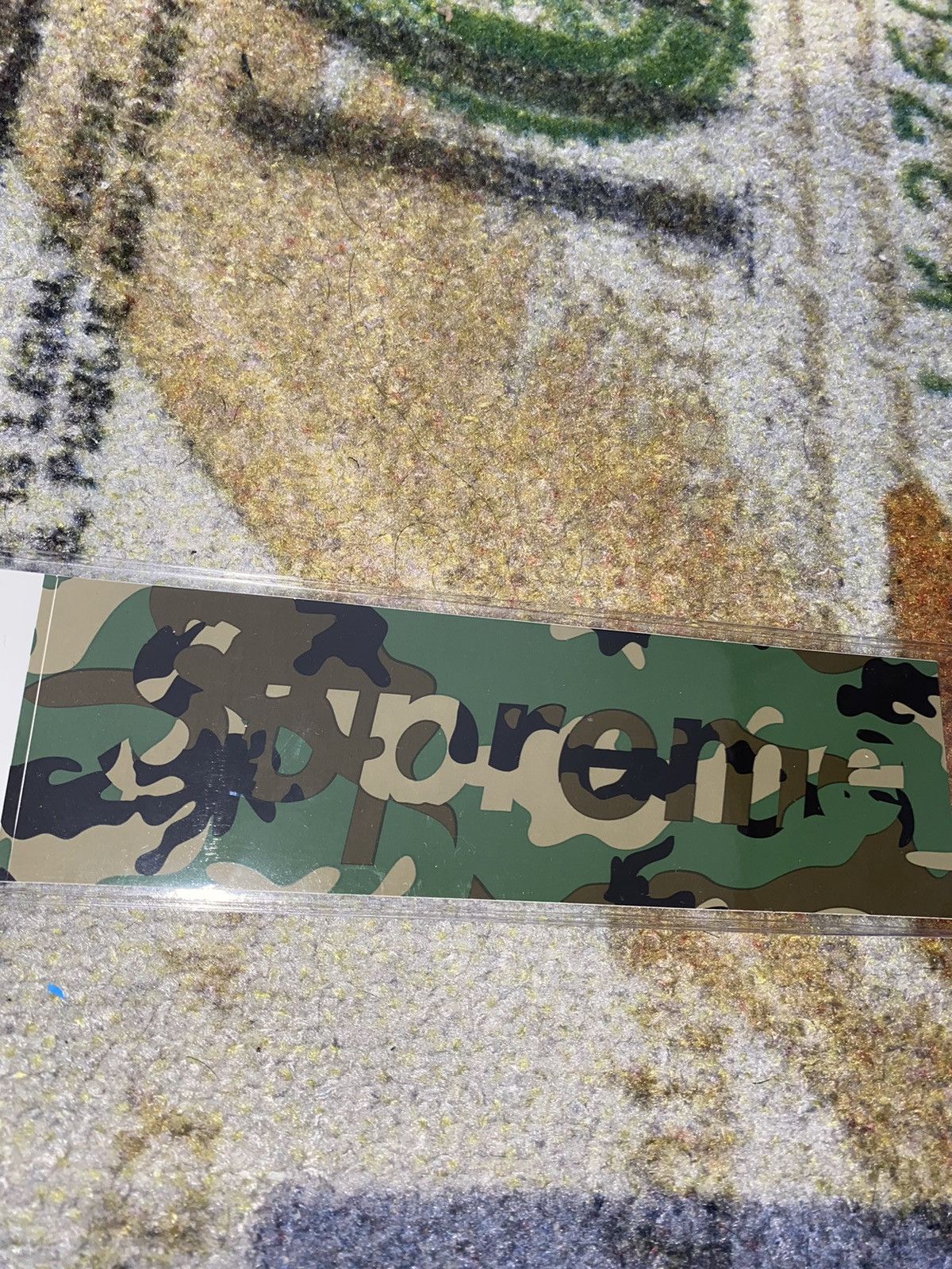 Supreme Supreme Camouflage Box Logo Sticker Size ONE SIZE - 2 Thumbnail
