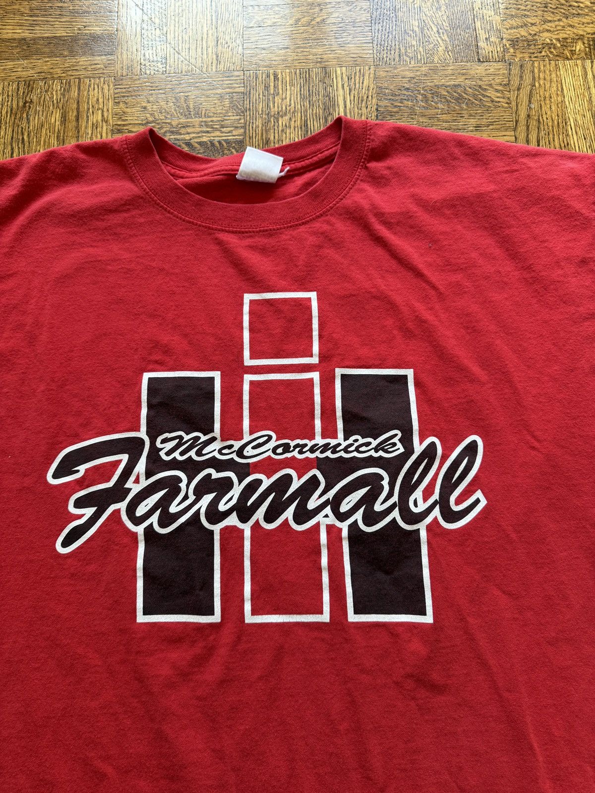 Vintage Vintage Y2K McCormick Farmall Tractors Graphic Tee Size US XXL / EU 58 / 5 - 3 Thumbnail