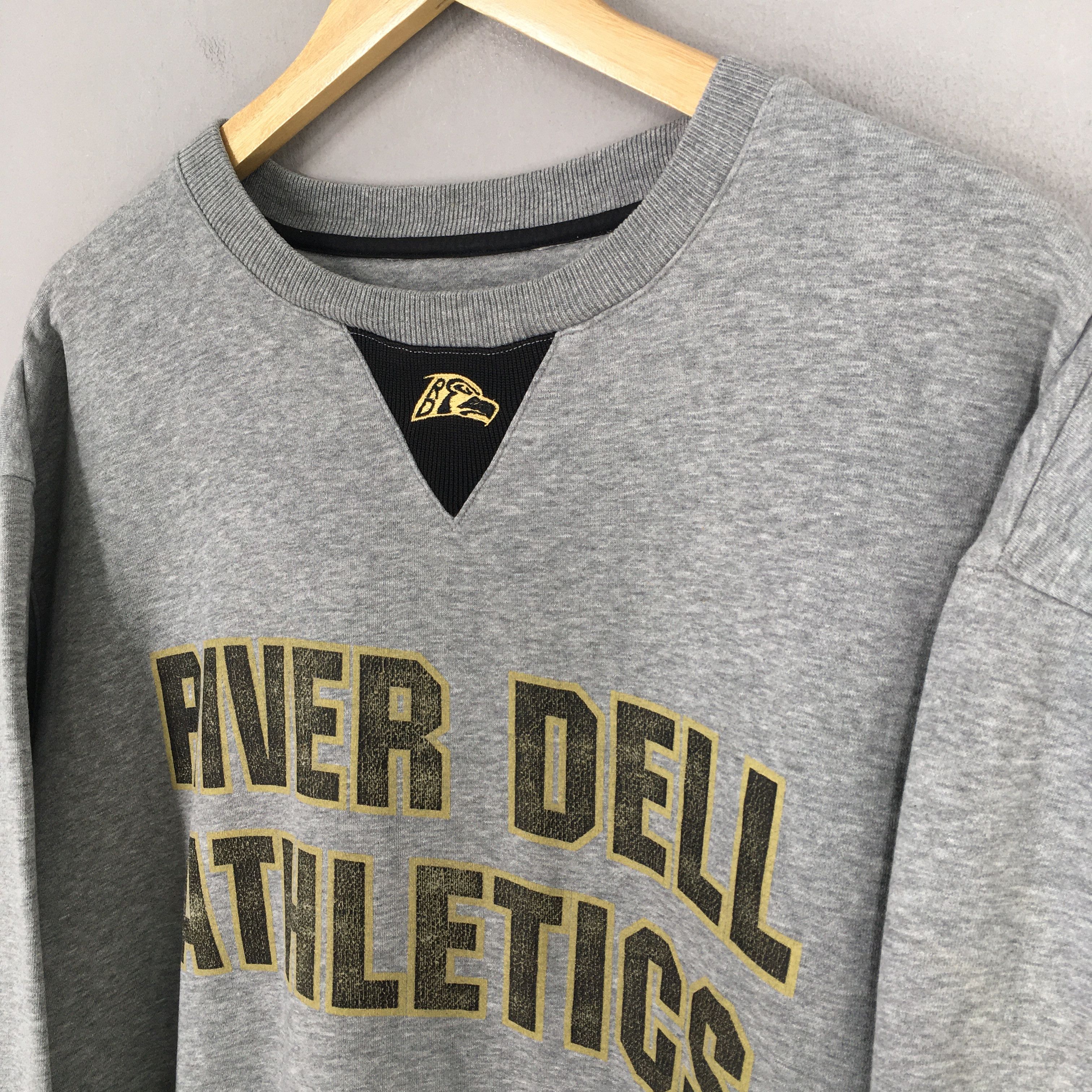 Vintage Vintage River Dell Athletics High School Sweatshirt Large Size US L / EU 52-54 / 3 - 3 Thumbnail