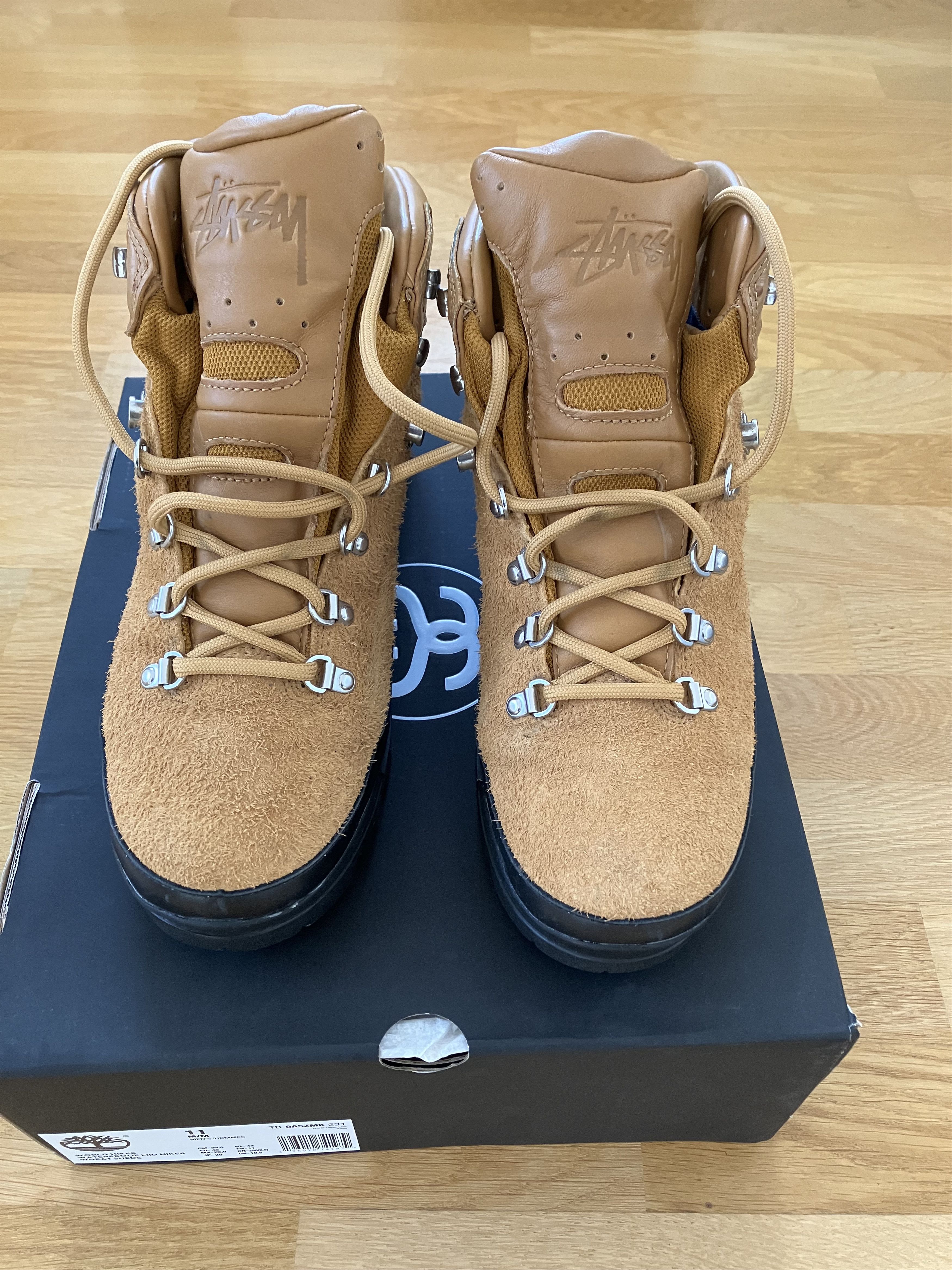 Stussy × Timberland Timberland x Stüssy World Hiker Boot Size US 11 / EU 44 - 1 Thumbnail