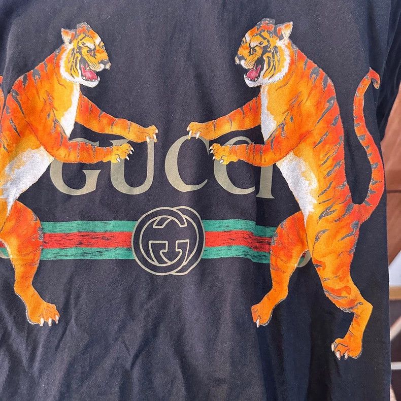 Gucci Gucci Dark blue tiger belt short sleeves 2501-Nextarrow Size US S / EU 44-46 / 1 - 3 Thumbnail