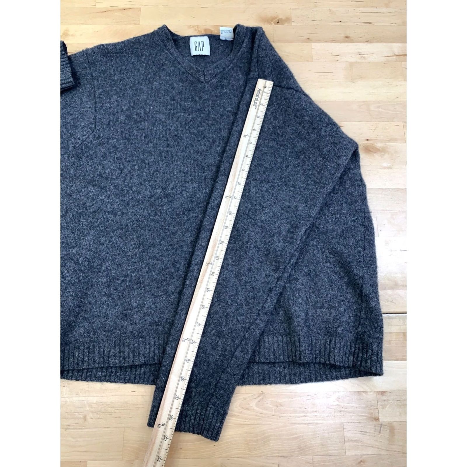 Gap VINTAGE GAP LAMBSWOOL V NECK SWEATER Men XL Gray Pullover 13129 Size US L / EU 52-54 / 3 - 6 Thumbnail