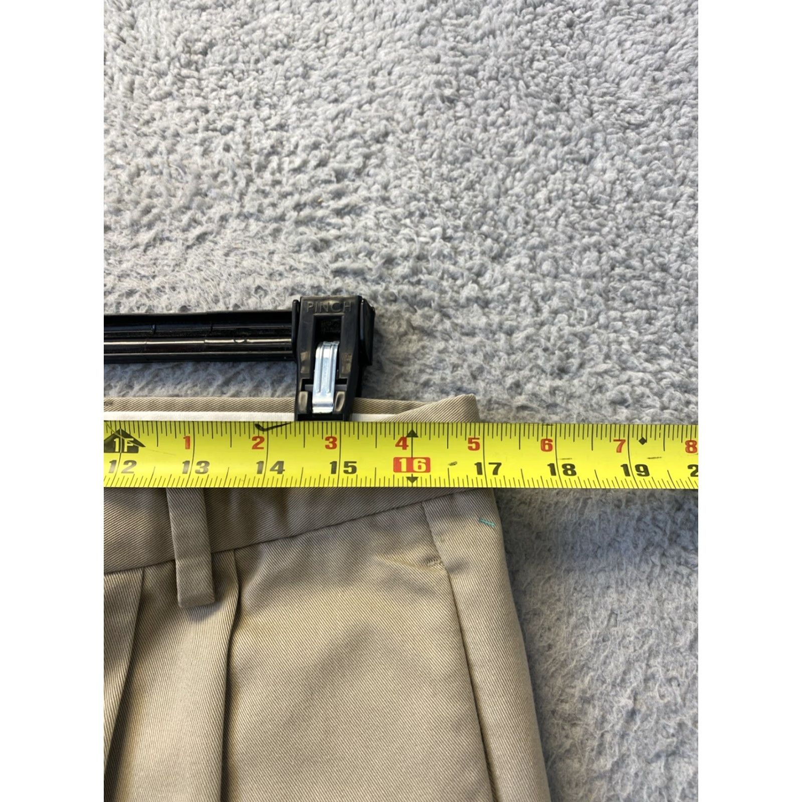 Dockers Dockers Men’s Straight Fit Workday Khaki Pants 34-32 /127-14 Size US 34 / EU 50 - 5 Thumbnail