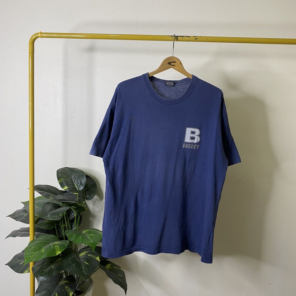 Vintage Vintage 2000s Badboy Skateboard Big Logo Skater Tee Size US XL / EU 56 / 4 - 8 Thumbnail