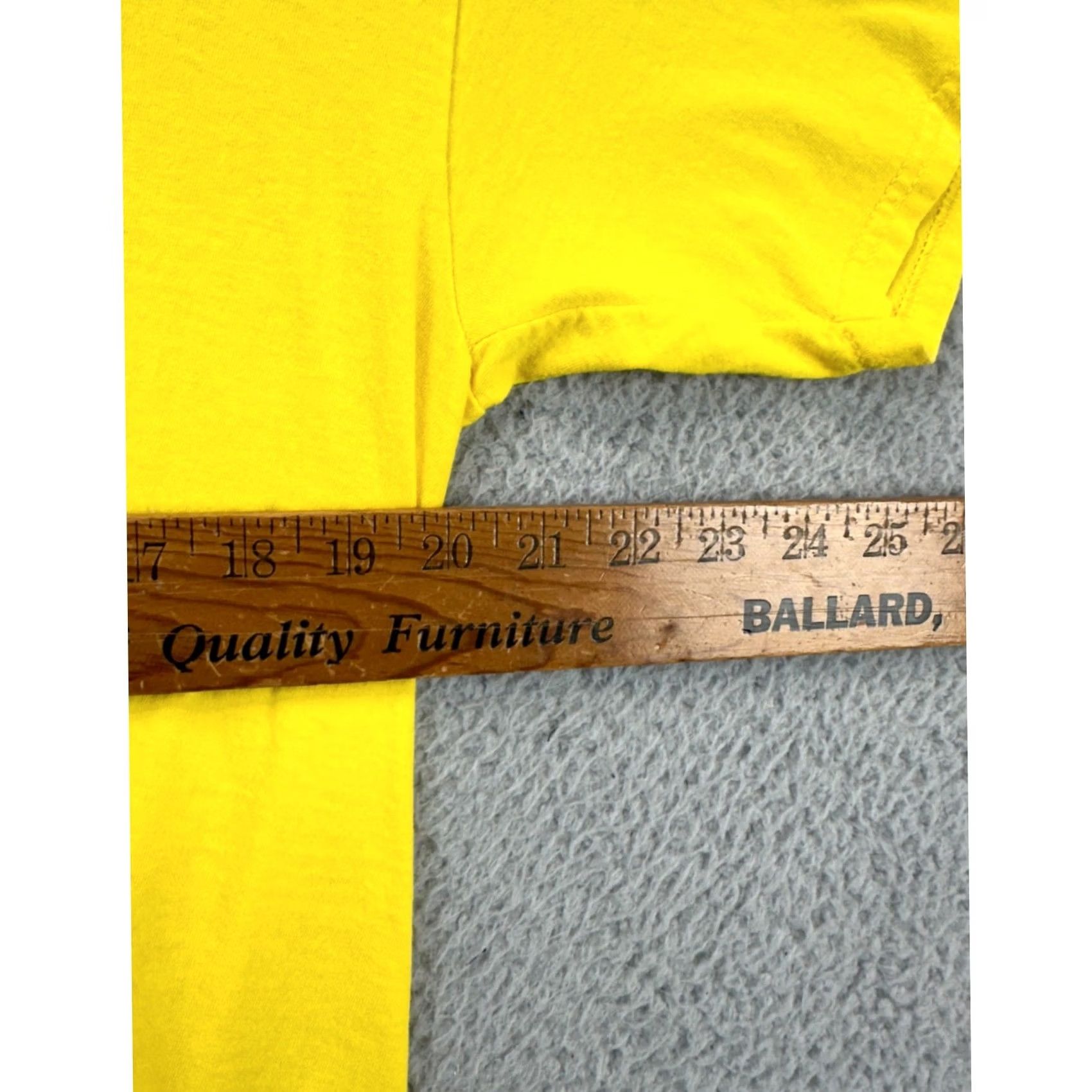 Fruit Of The Loom Cinco de Mayo Yellow T Shirt Size Large Graphic Guerra's Krazy Taco Mens Short Sleeve Crew Neck Cotton T-Shirt Vintage? No Size US L / EU 52-54 / 3 - 6 Thumbnail