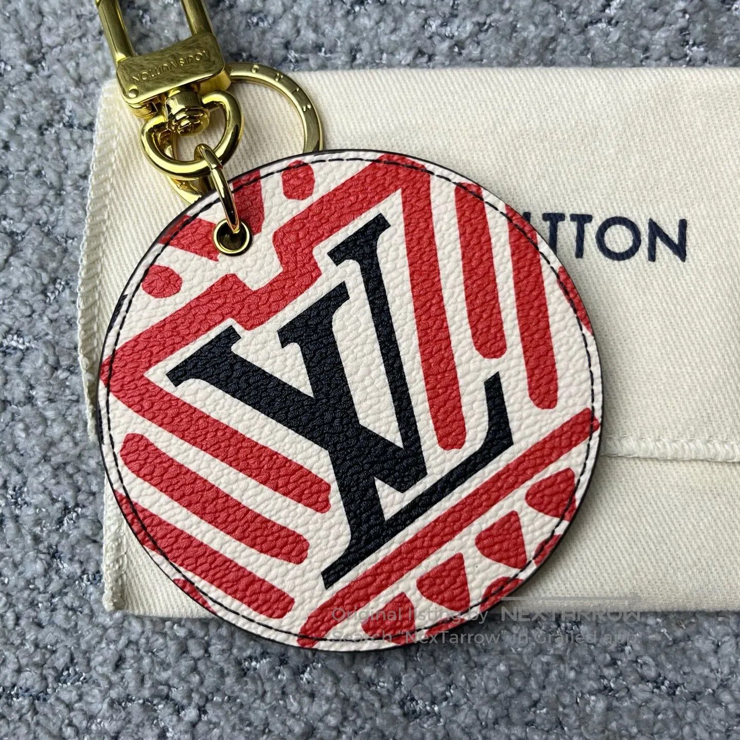 Louis Vuitton Louis Vuitton Fashionable, trendy keychain| Size ONE SIZE - 2 Thumbnail