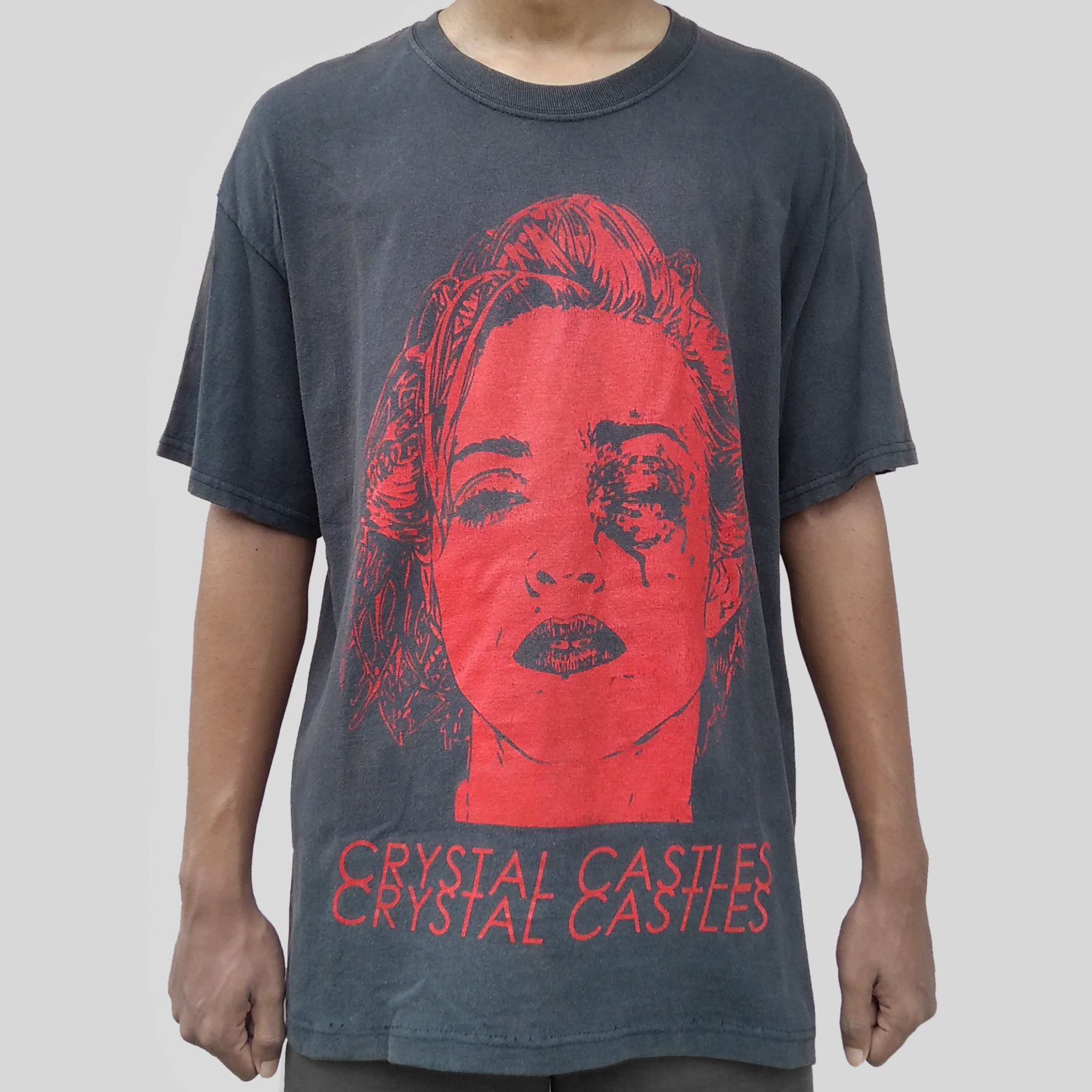 Band Tees × Streetwear × Vintage Crystal Castles Madonna Potrait