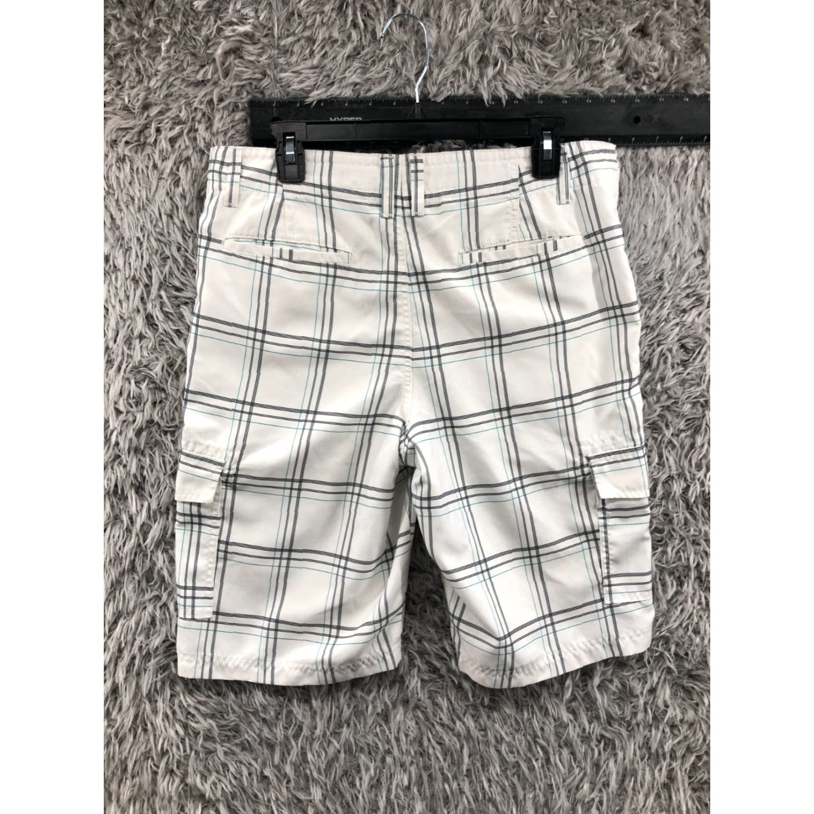 Vintage HAWK Cargo Shorts Mens 32 Mid Rise White Plaid Cotton Blend 5-Pocket Logo Belt Loops Regular Fit Size US 32 / EU 48 - 5 Thumbnail