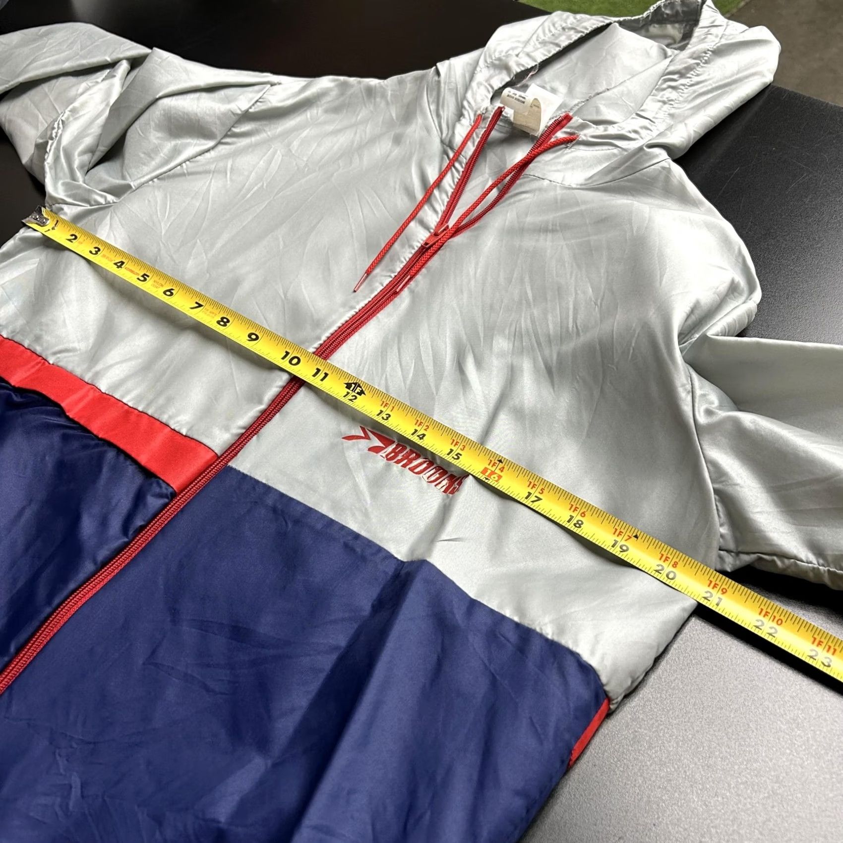 Brooks VINTAGE Brooks Jacket Mens M Gray Red Blue Nylon Windbreaker Hooded 80s Size US M / EU 48-50 / 2 - 5 Thumbnail